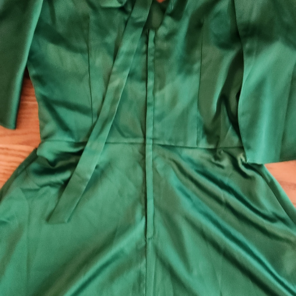NWT Voodoo Vixen Elegant Green Dress, Size M - Picture 7 of 10